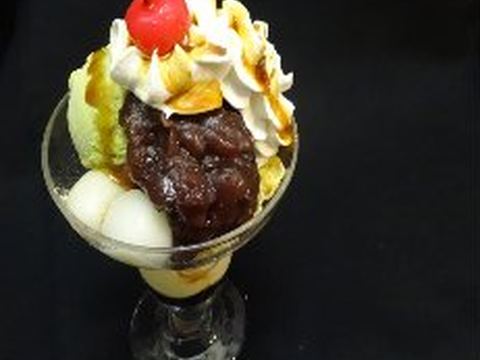 黒蜜ときな粉の抹茶パフェ